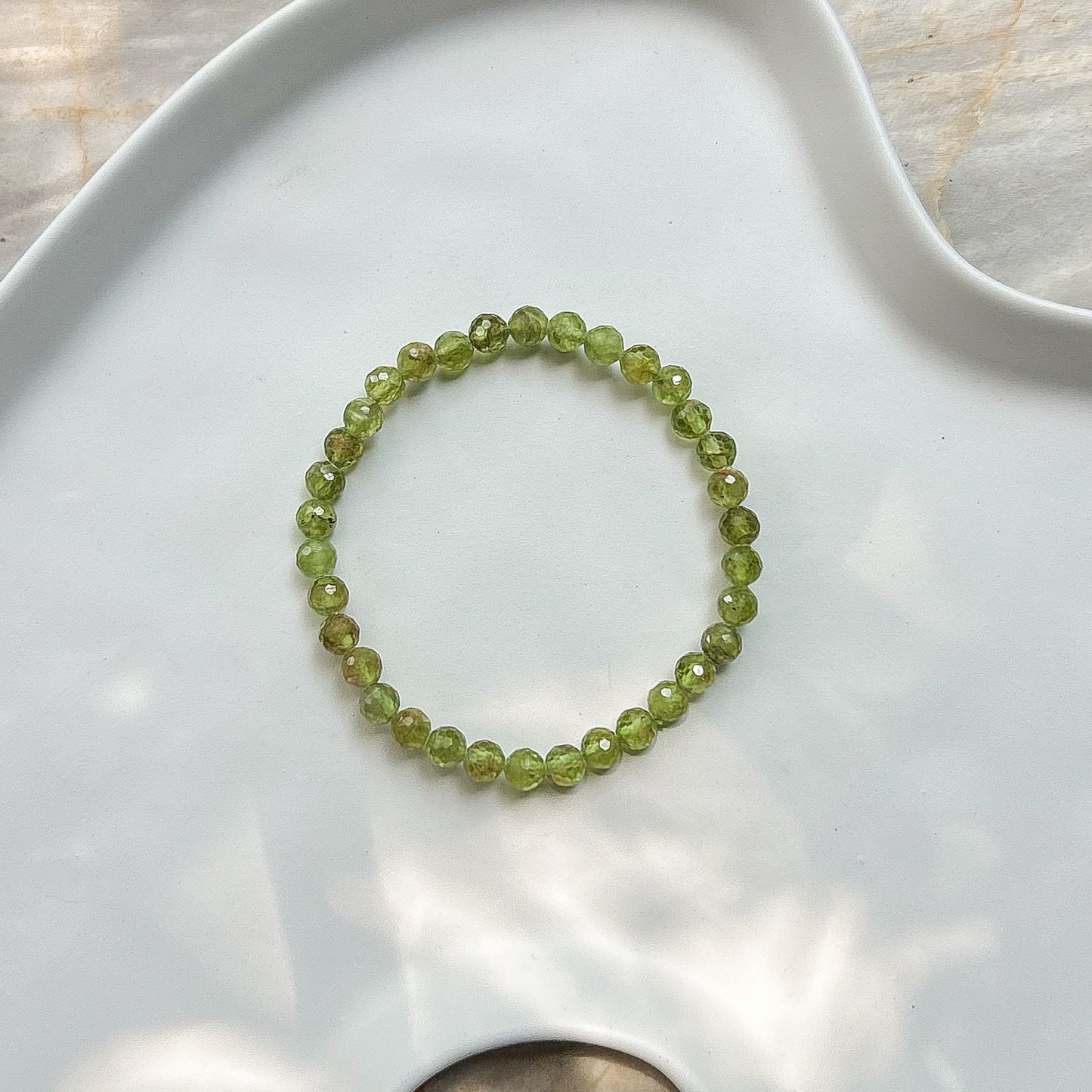 Peridot 5mm faceted