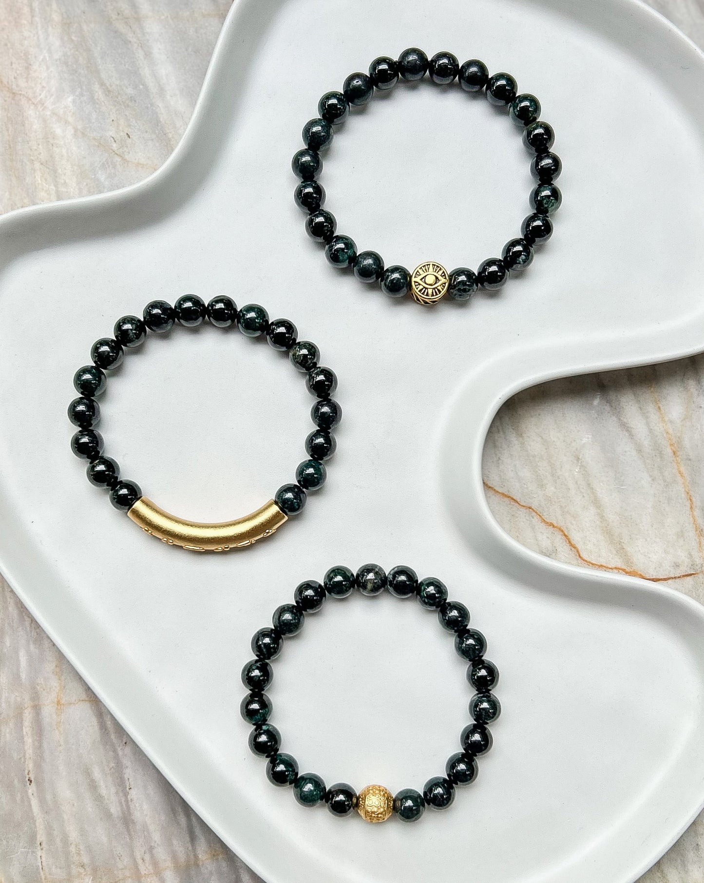 Black Jadeite (Mo Cui) with Charm