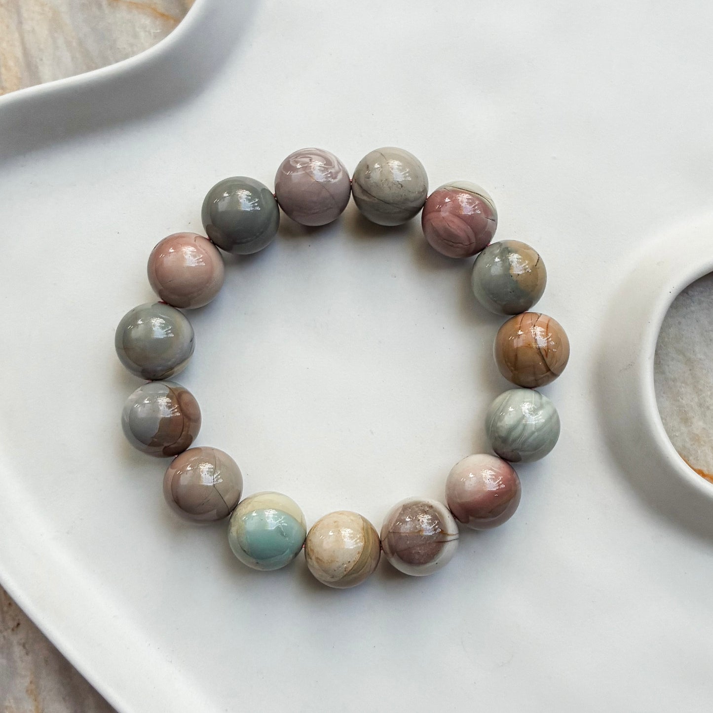 Milkshake Alashan Agate 15cm