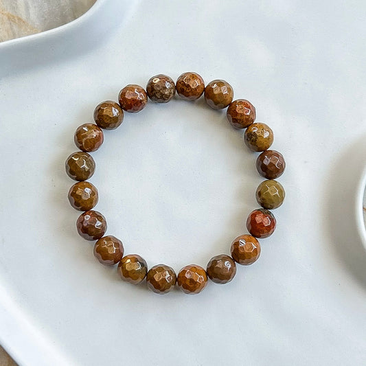 Nanhong Agate, Faceted 10mm