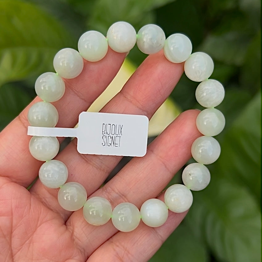 Garnierite (Green Moonstone)